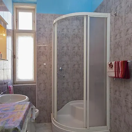 Center Big With Private Parking Apartamento