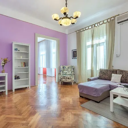 Center Big With Private Parking Apartamento *